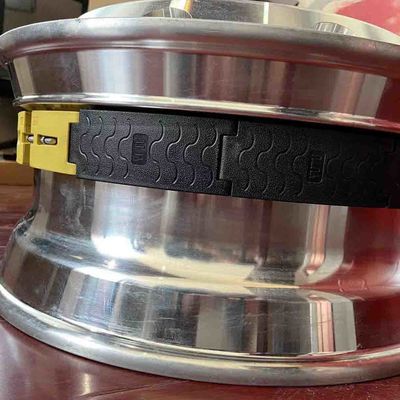 El sistema de seguridad de la plataforma de corrimiento de poliuretano permite conducir el vehículo de manera segura y suave